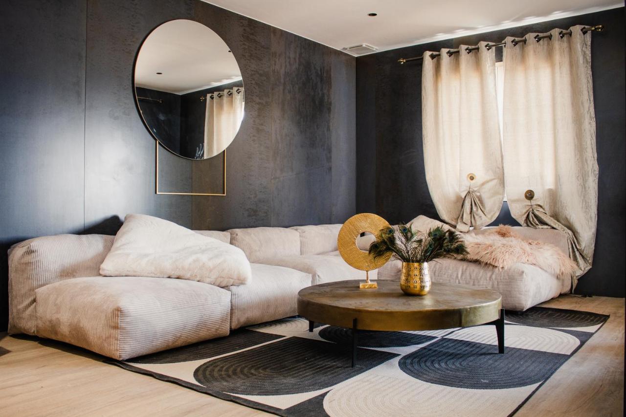 Magnifique Villa De Luxe Au Coeur De La Garrigue 尼姆 外观 照片
